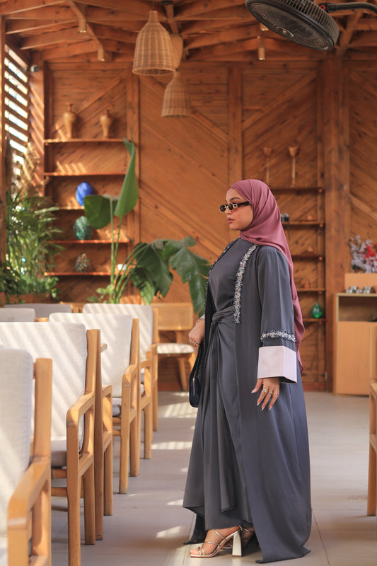 Layal Abaya